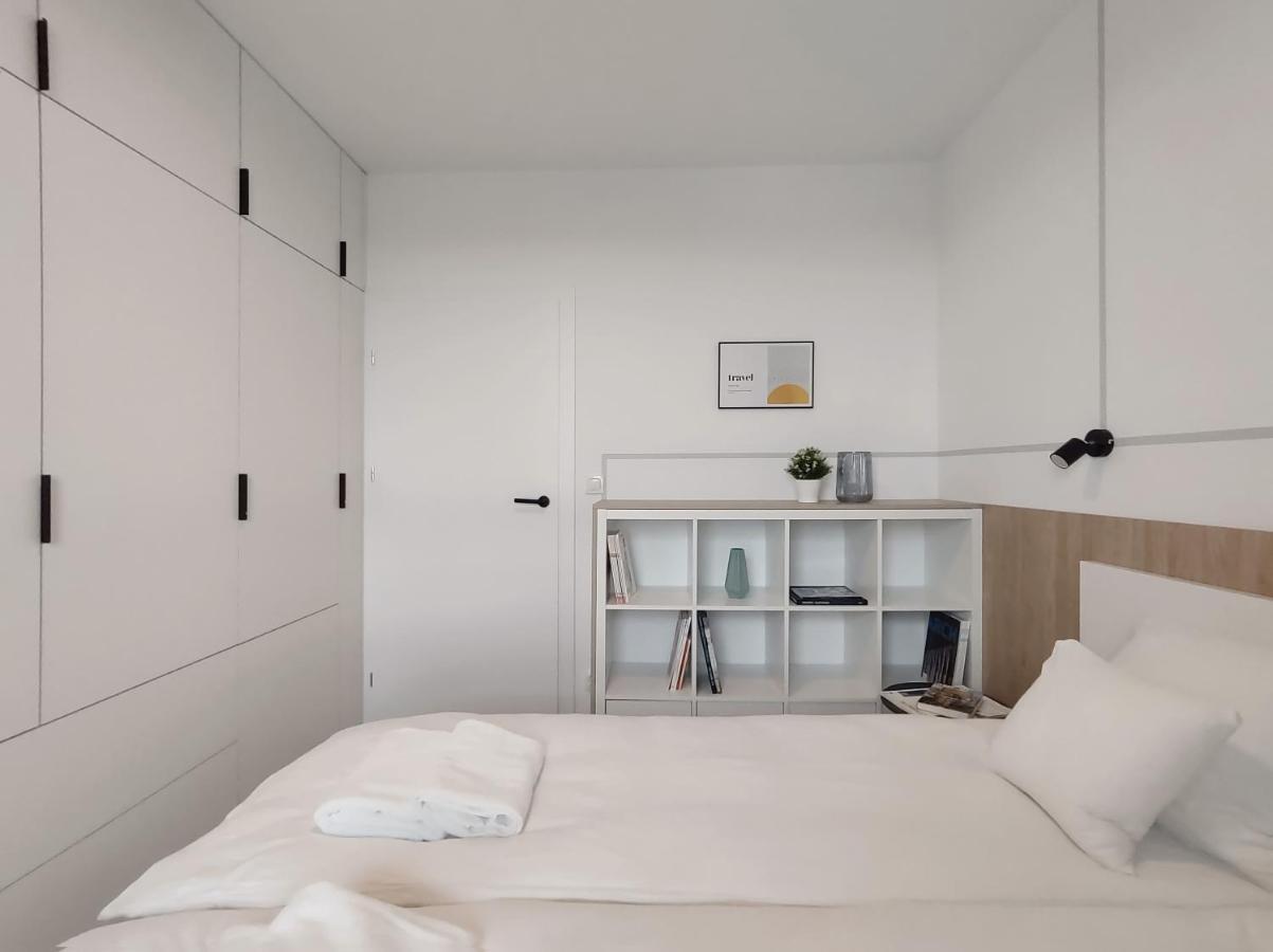 Elegant 3City Apartment With Parking In Gdansk By Noclegi Renters Exterior foto